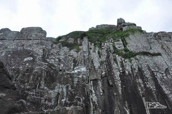 Os famosos paredões de pedra que dão nome à Torres, litoral norte do Rio Grande do Sul